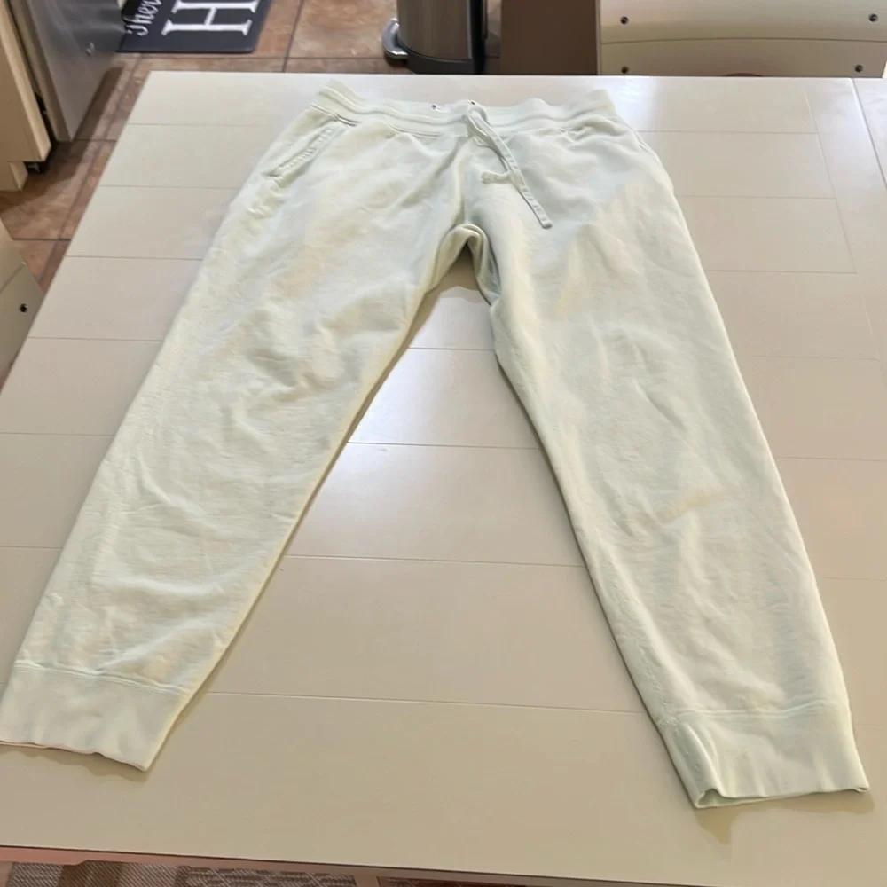 Reigning champ joggers - Picture 4 of 12